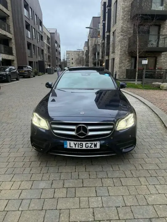 Mercedes-Benz E-Class 2019 photo 2