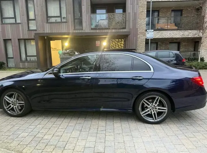 Mercedes-Benz E-Class 2019 photo 4