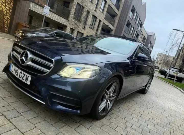 Mercedes-Benz E-Class 2019 photo 3