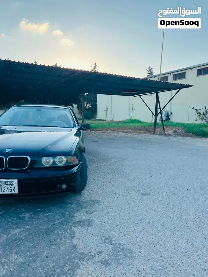 BMW 5 Series 2002 photo 2