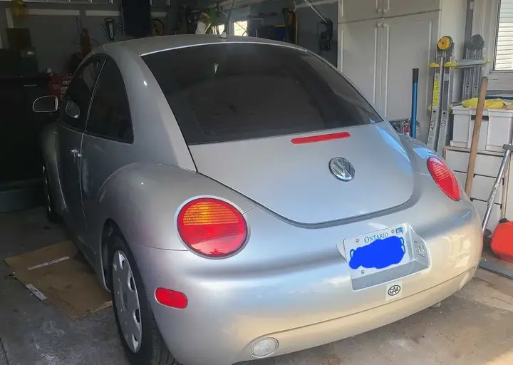 Volkswagen New Beetle 2000 photo 3