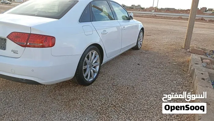 Audi A4 2011 photo 4