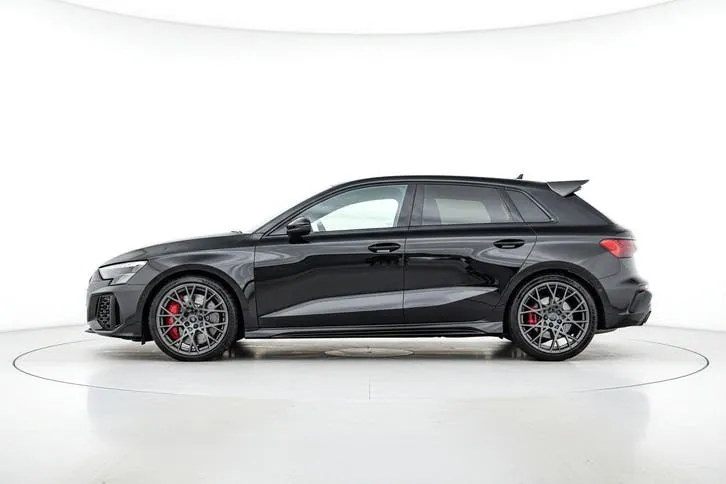 Audi Rs3 2025 photo 2
