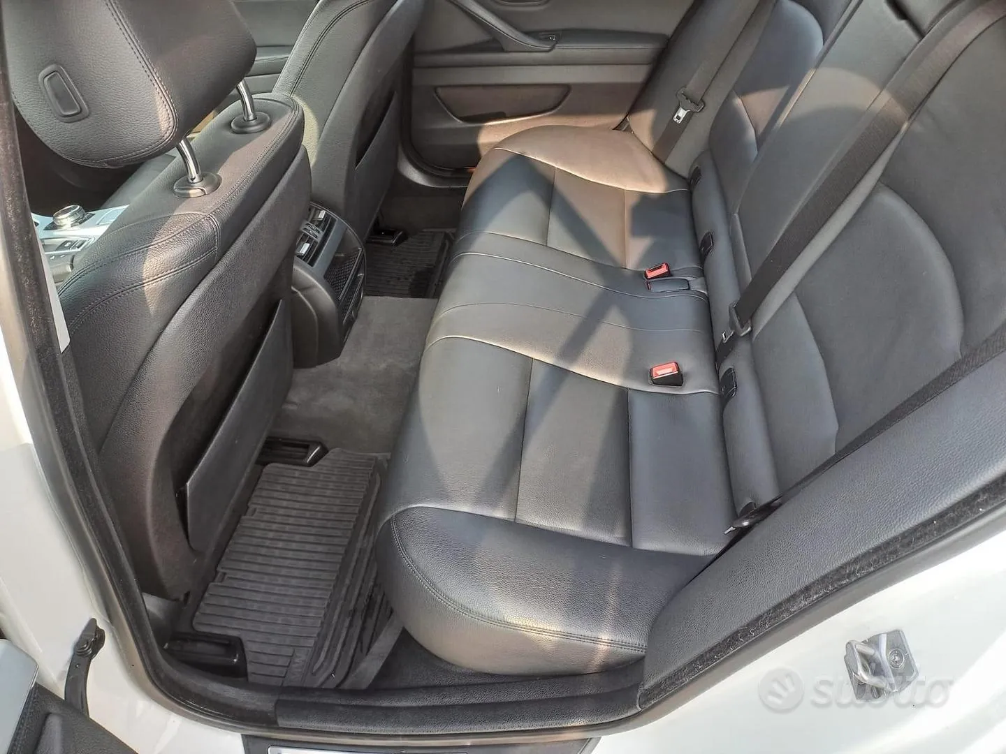 BMW 5 Series 2015 photo 4