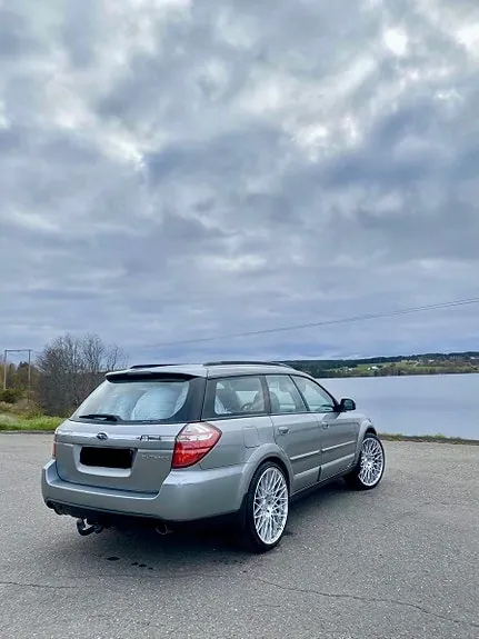 Subaru Outback 2008 photo 2