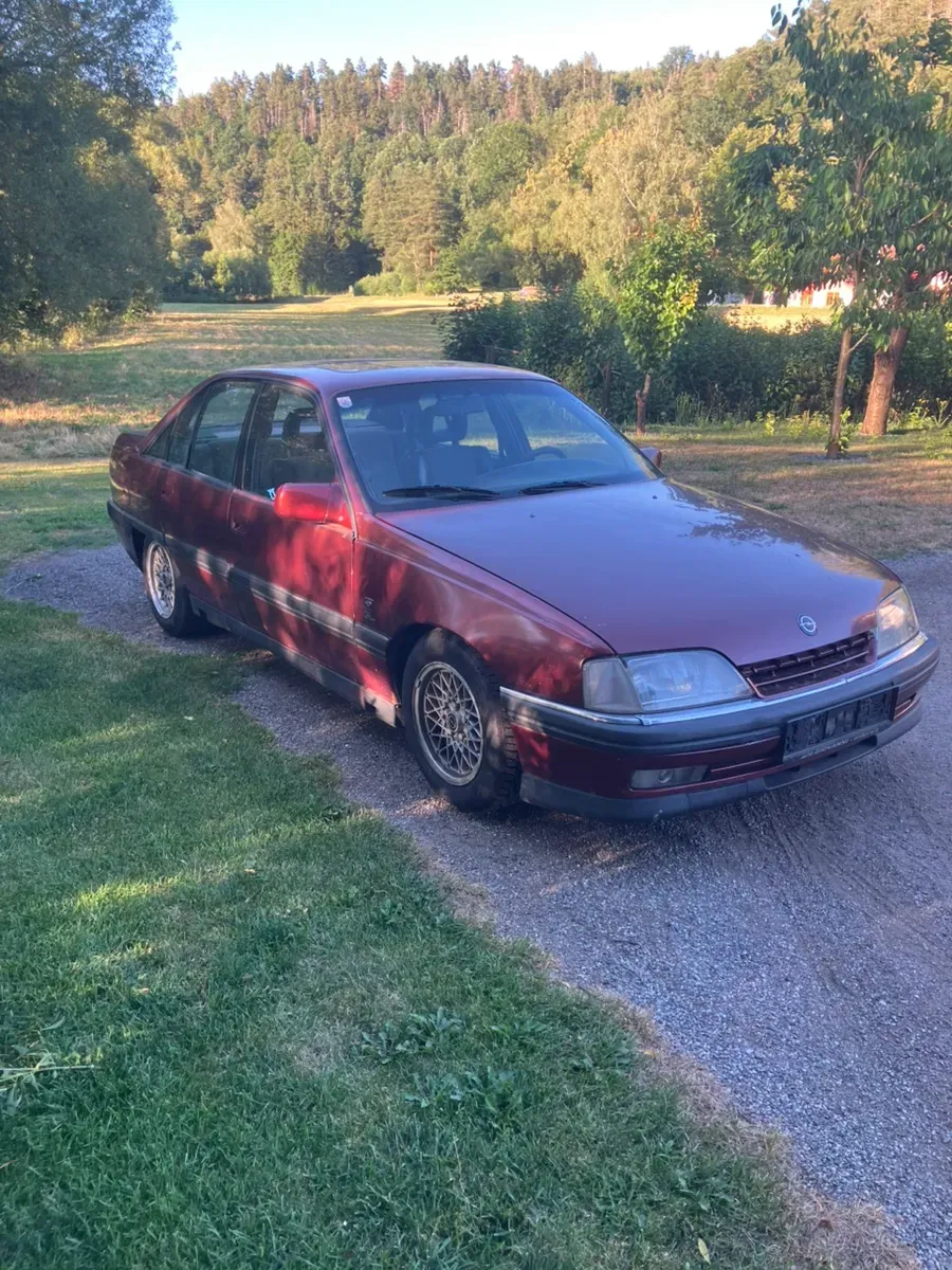 Opel Omega 1992 photo 3