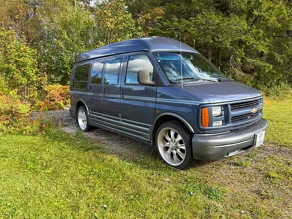 Chevrolet Express 1997 photo 2