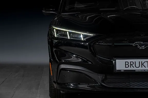 Ford Mustang Mach-E 2023 photo 4
