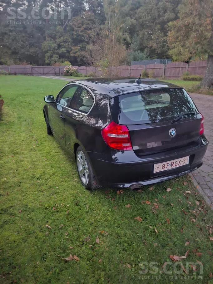 BMW 116I 2011 photo 3