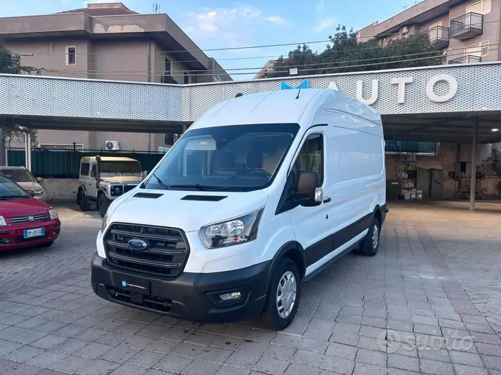 Ford Transit 2023 photo 4