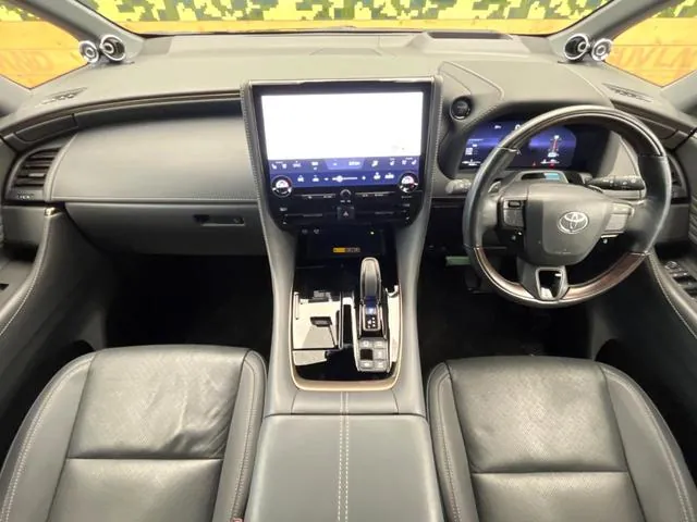 Toyota Verfia Hybrid Z 2024 photo 2