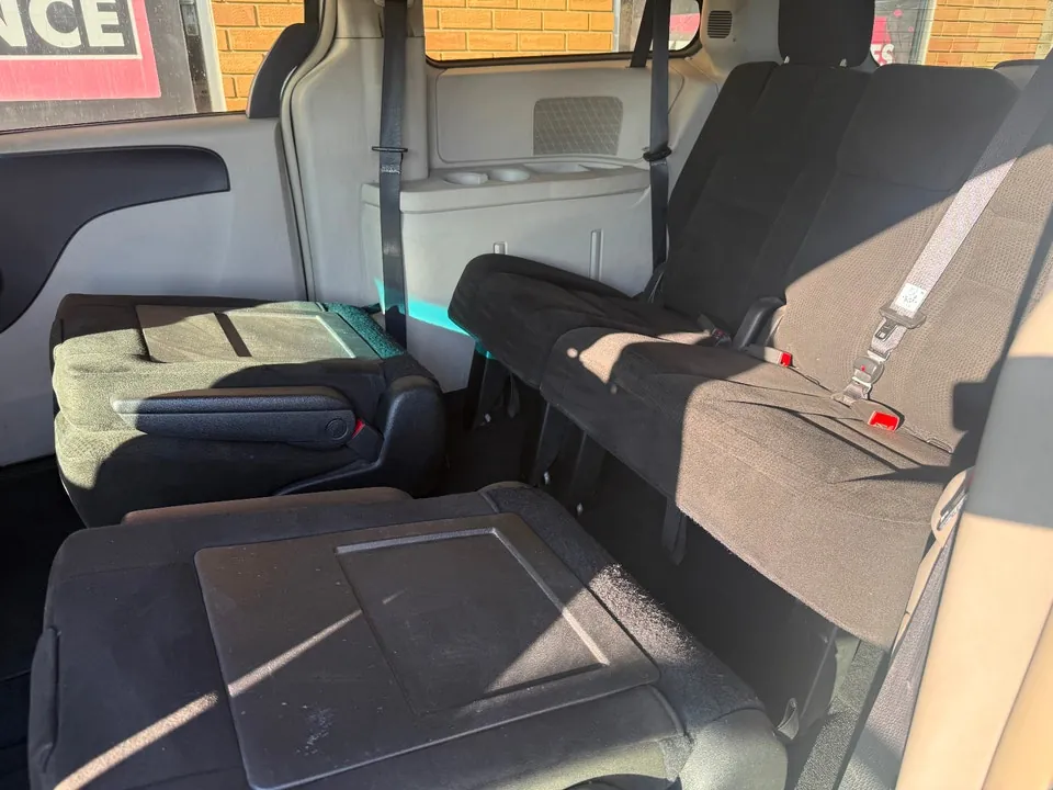 Chrysler Town & Country 2015 photo 4