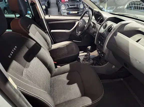 Dacia Duster 2015 photo 5