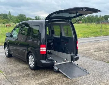 Volkswagen Caddy 2011 photo 2