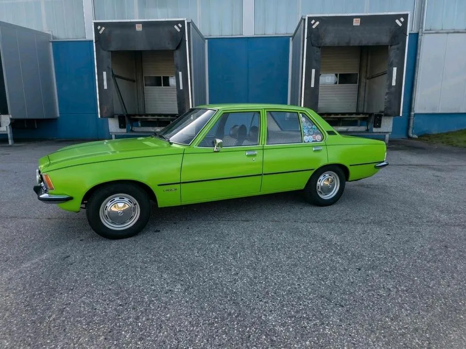 Opel Rekord D 1700
