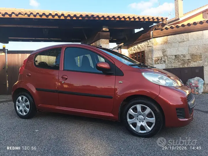 Peugeot 107 2009 photo 2