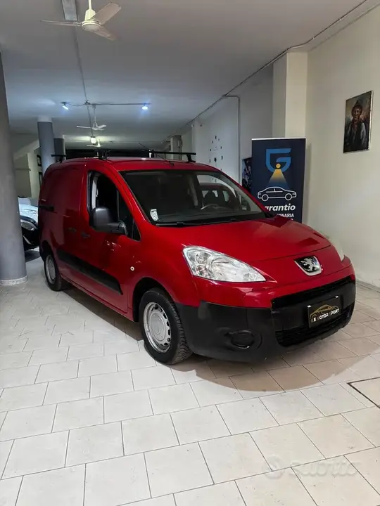 Peugeot Partner 2011 photo 3