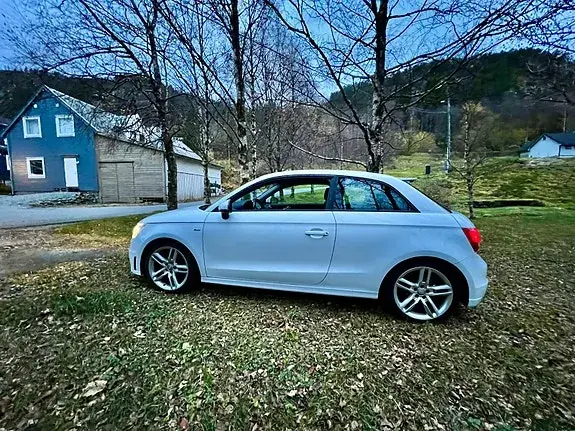 Audi A1 2012 photo 5