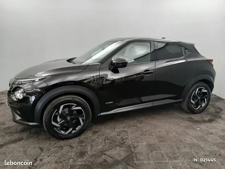 Nissan Juke 2023 photo 2
