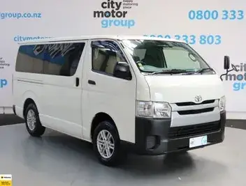Toyota Hiace 2019 photo 2