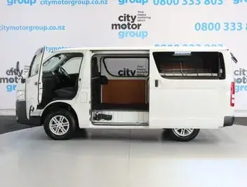 Toyota Hiace 2019 photo 4