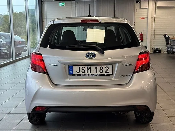 Toyota Yaris 2015 photo 4