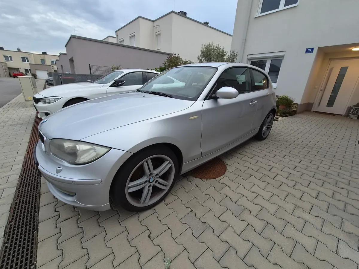 BMW 1 Series 2008 photo 2