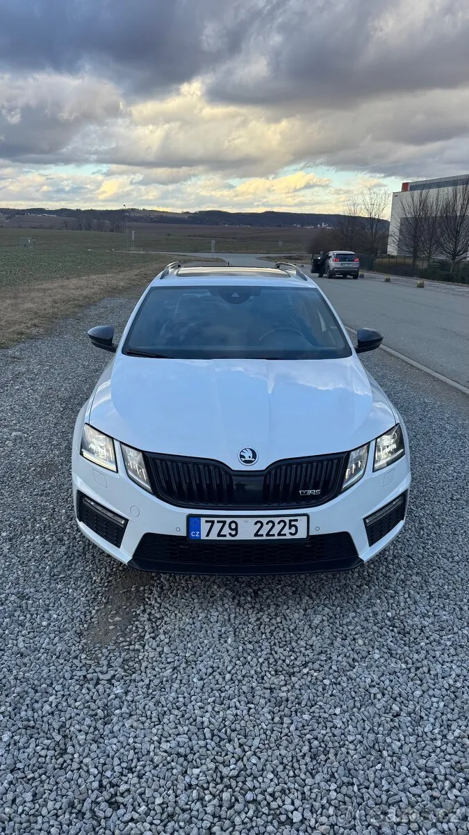 Skoda Octavia 2017 photo 2