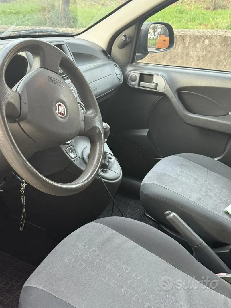 Fiat Panda 2012 photo 2