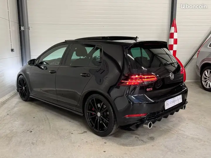 Volkswagen Golf 2019 photo 3
