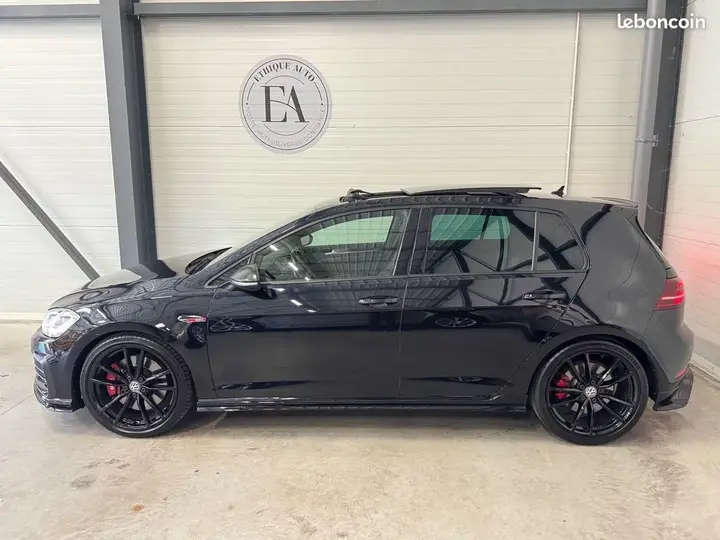 Volkswagen Golf 2019 photo 2