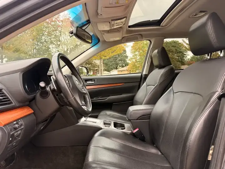 Subaru Outback 2014 photo 4