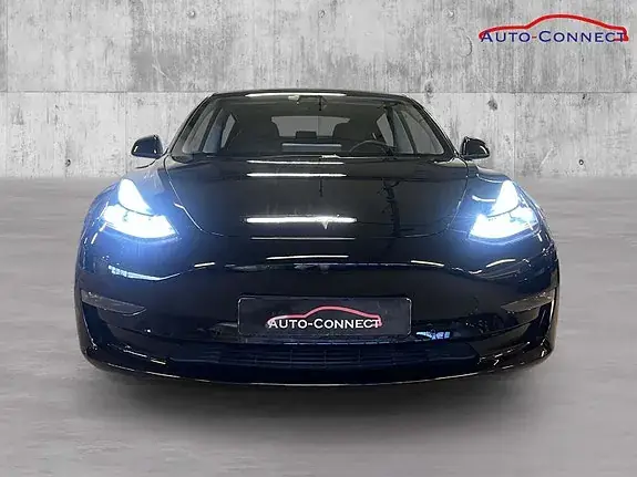 Tesla Model 3 2021 photo 2
