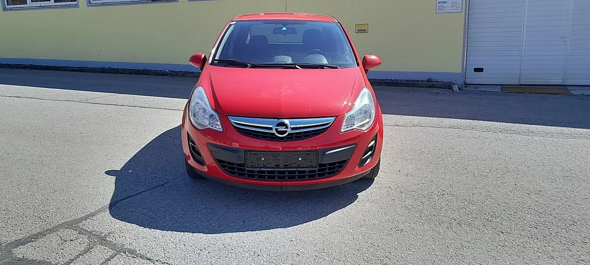 Opel Corsa 2012 photo 2