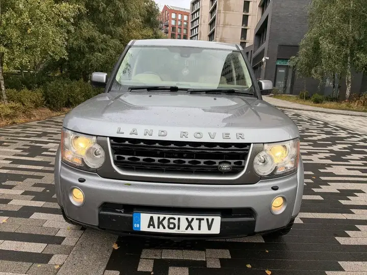 Land Rover Discovery 4 2012 photo 2