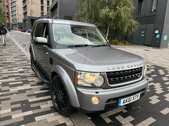 Land Rover Discovery 4