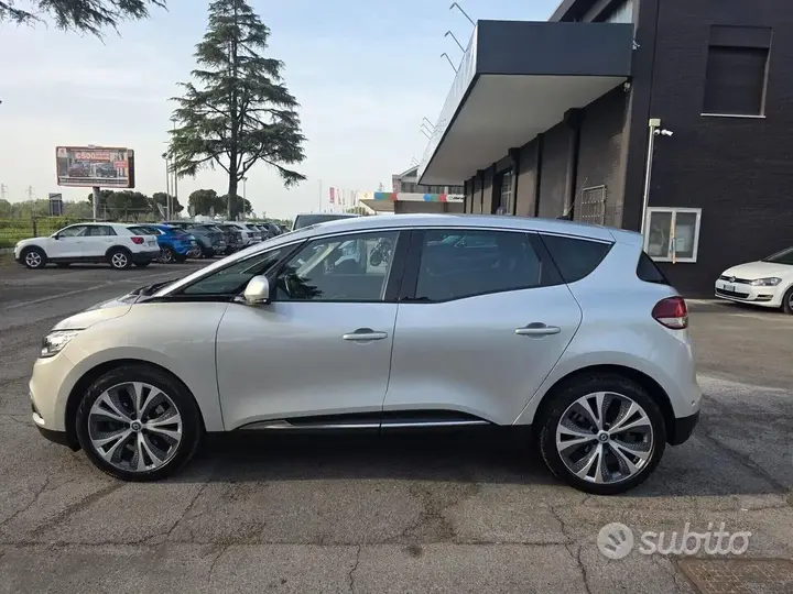 Renault Scenic 2017 photo 2