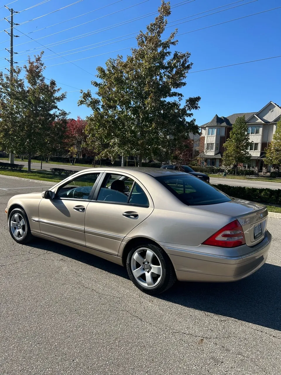 Mercedes-Benz C240