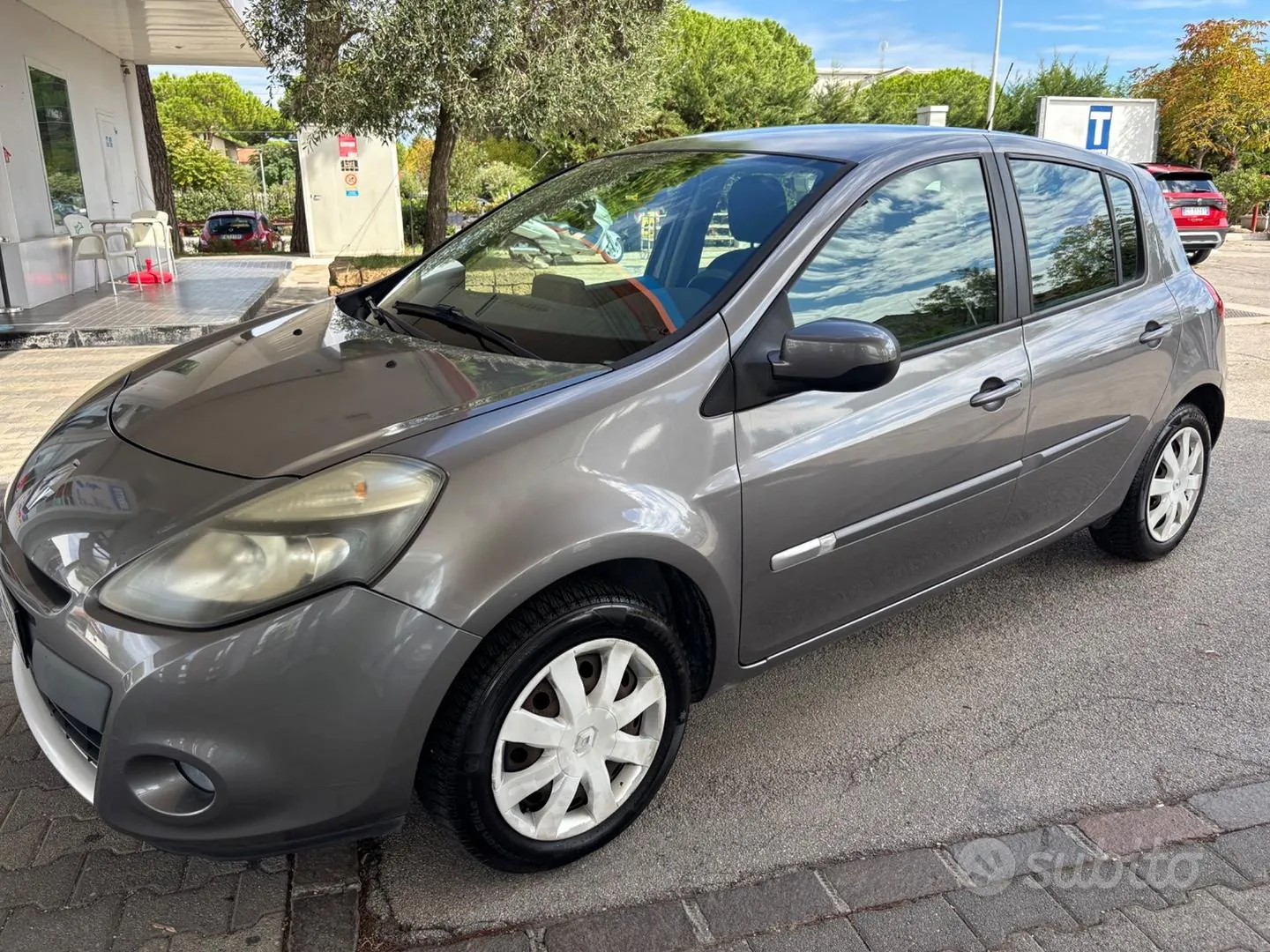 Renault Clio 2012 photo 3