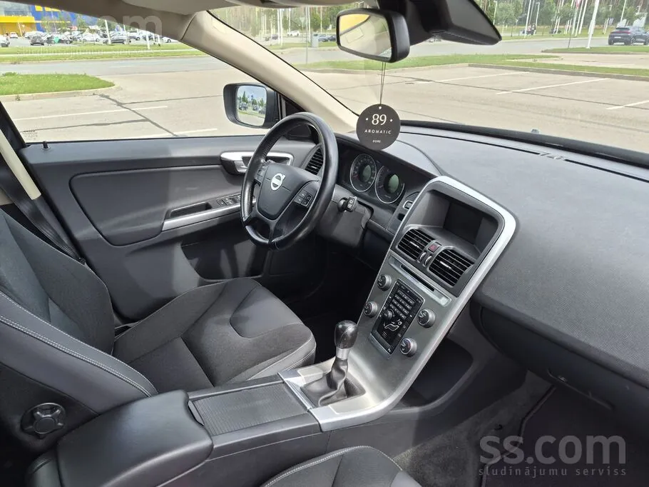 Volvo Xc 60 2011 photo 2
