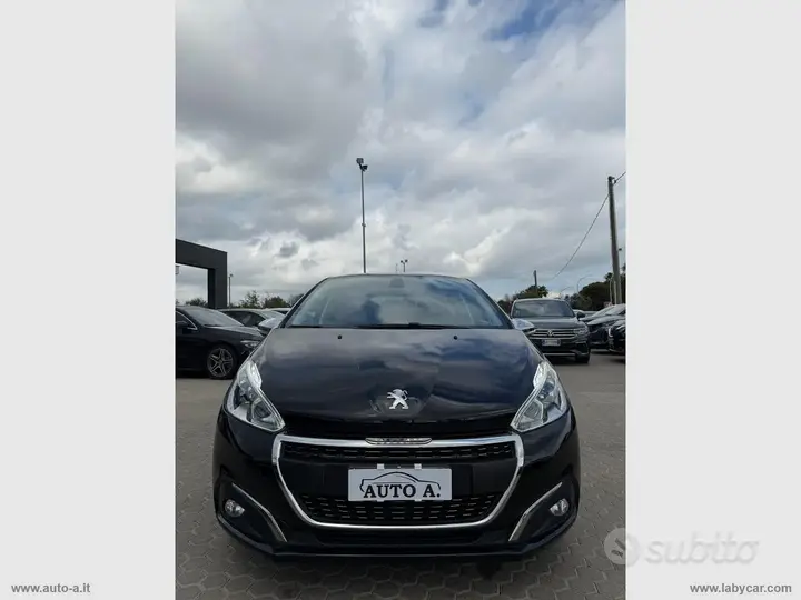 Peugeot 208 2019 photo 2