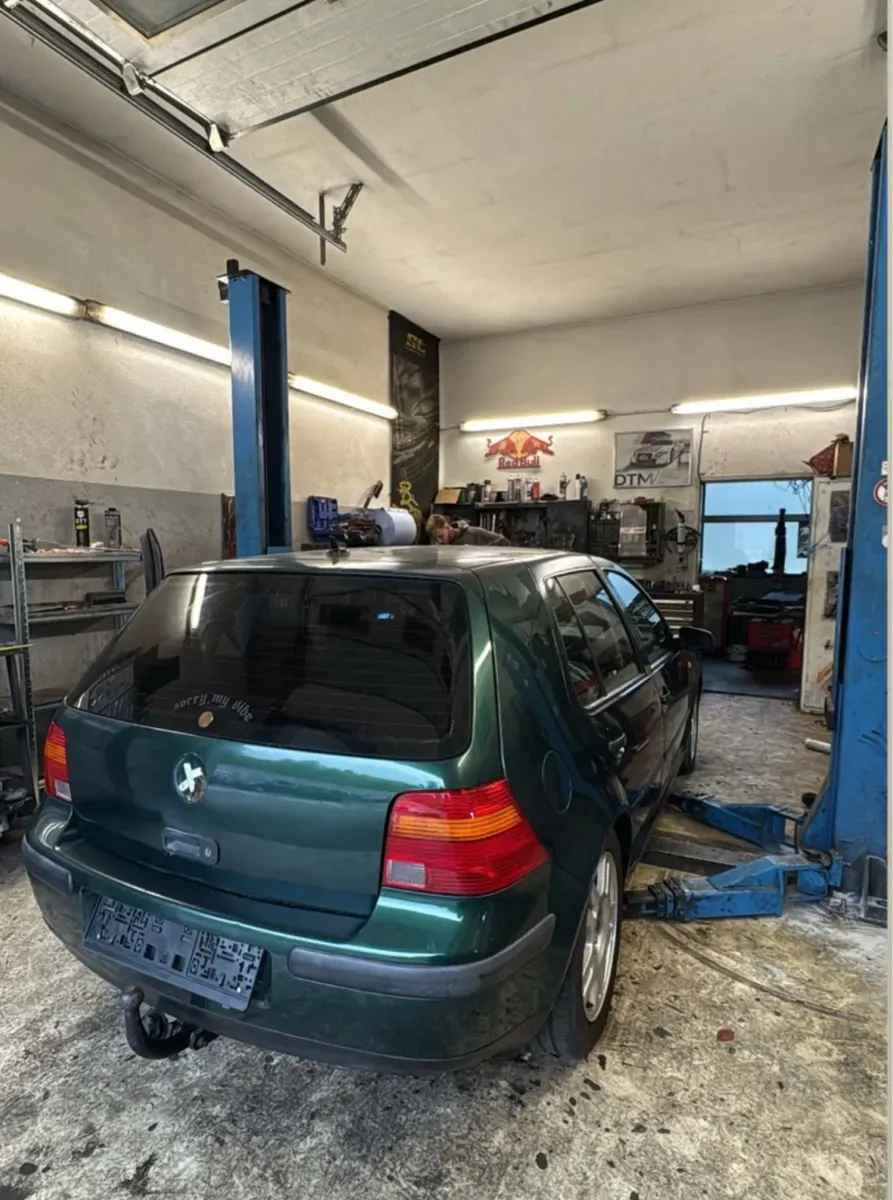Volkswagen Golf 2001 photo 3