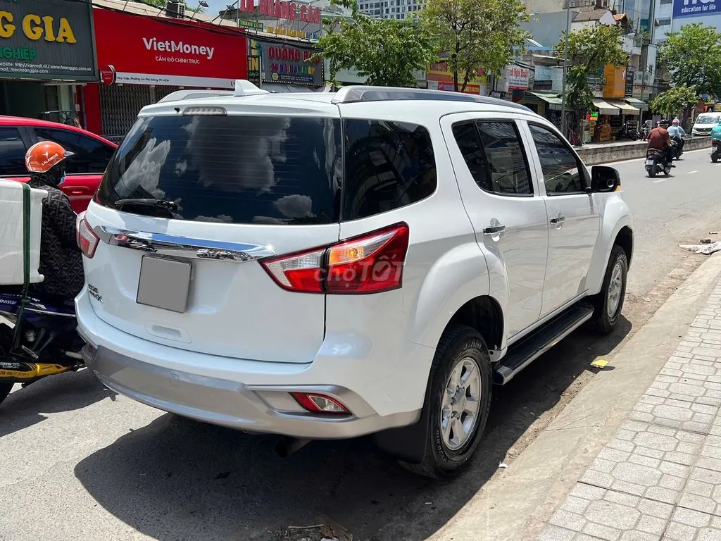 Isuzu Mu-X 2020 photo 3