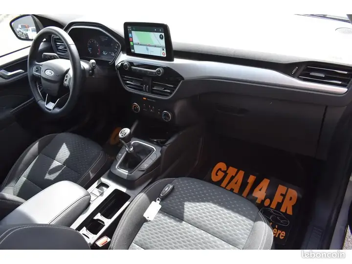 Ford Kuga 2024 photo 3