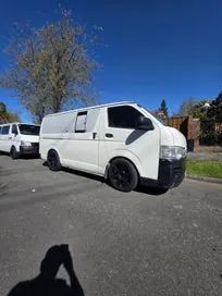 Toyota Hiace 2005 photo 2