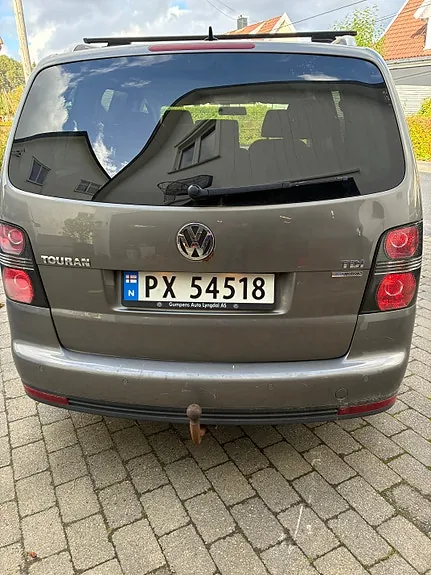 Volkswagen Touran 2010 photo 4
