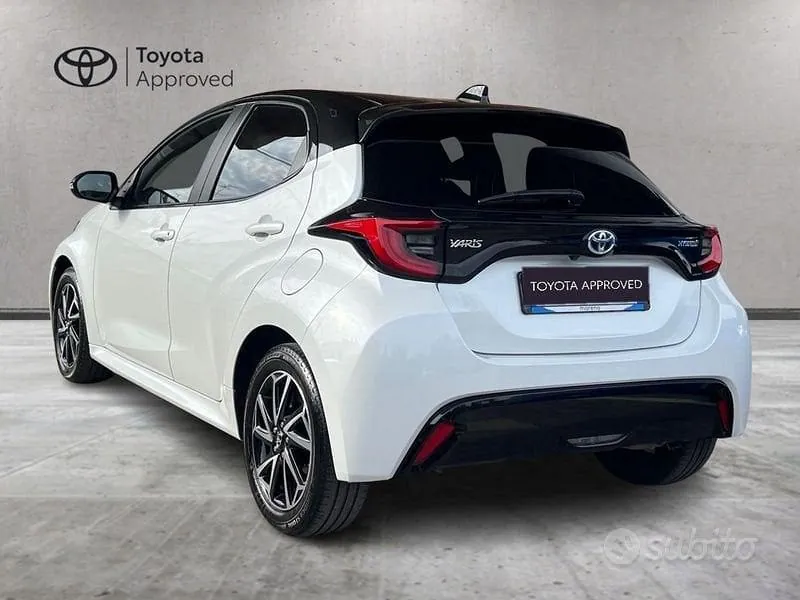 Toyota Yaris 2023 photo 5