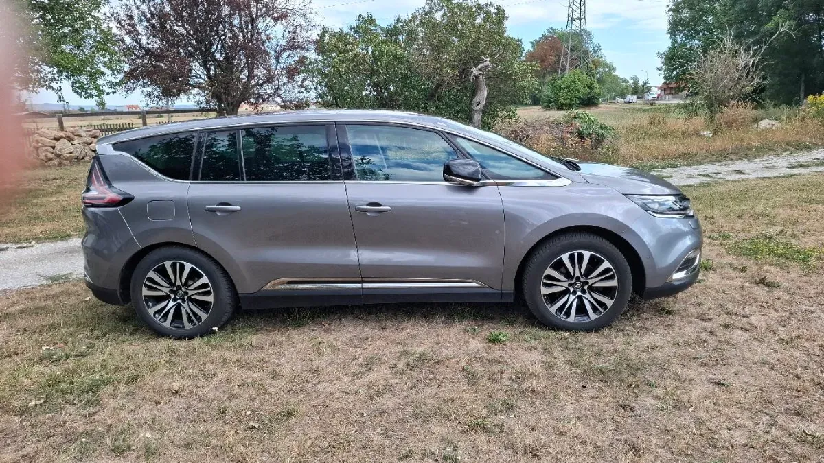 Renault Espace 2016 photo 3