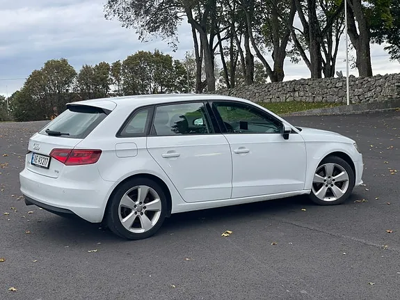 Audi A3 2015 photo 5