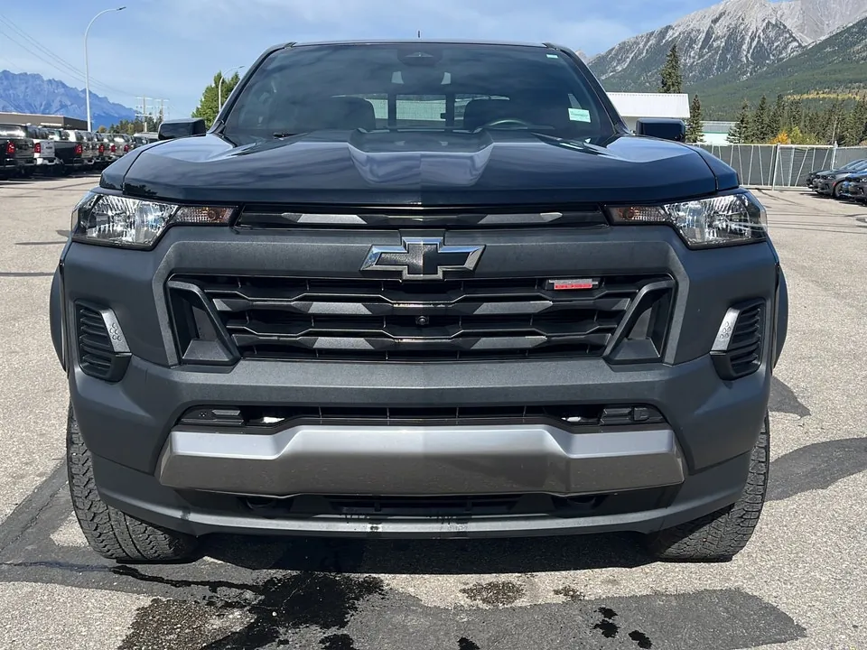 Chevrolet Colorado 2025 photo 2